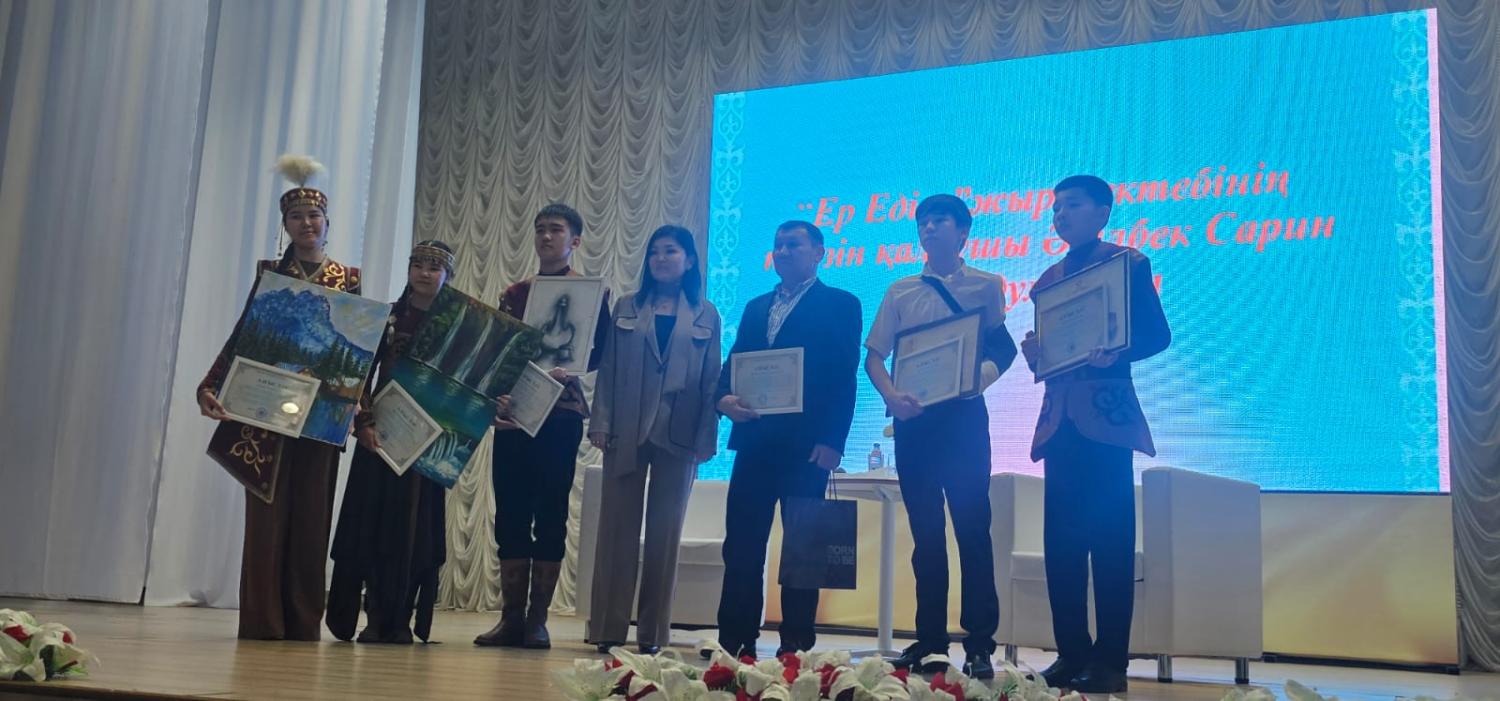 Шығармашылық академиясында «Ер Едіге» жыр мектебінің жетекшісі Әділбек Сарин және жас жыршылармен кездесу өтті